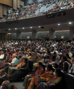 9-Audience-Ranjani-Gayatri-scaled