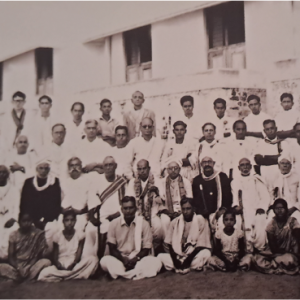 1943: Conference held at RR Sabha.